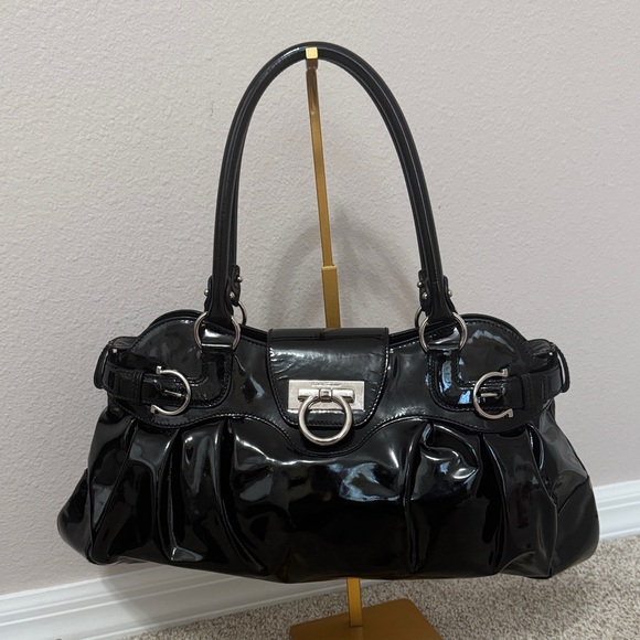 Salvatore Ferragamo Handbags - **♥️♥️Salvatore Ferragamo Black Patent Leather Handbag♥️♥️**
